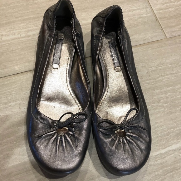 ECCO silver metallic leather flats size 5 (35) - Picture 1 of 8